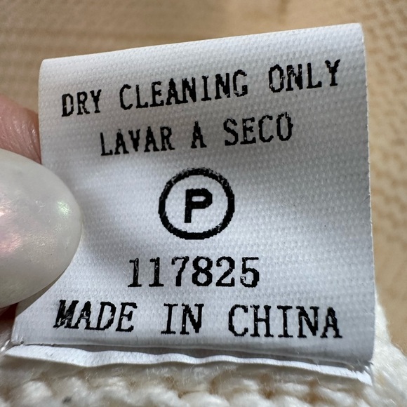 New Women’s Pink Clover Gabriel Mock Neck Cable Knit Sweater beige Size XL - Picture 10 of 10